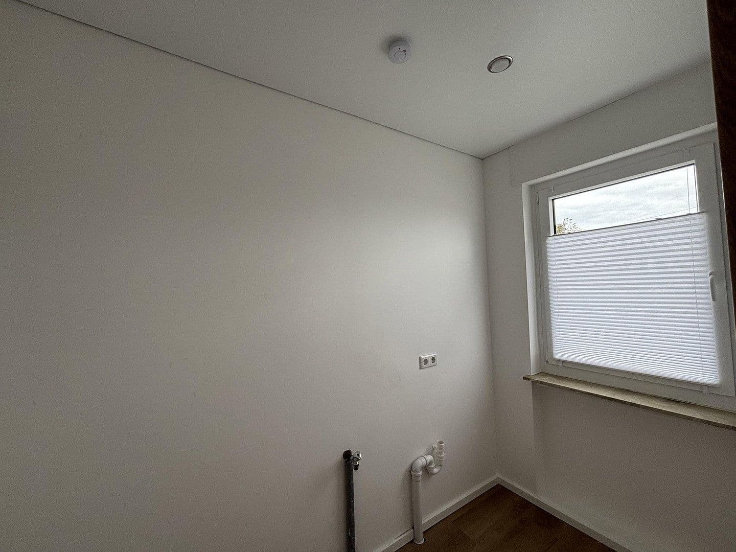 Prenájom bytu 3-izbový 120 m², Neustadt (Wied), Porýnie-Falcko Prenájom bytu 3-izbový 120 m², Neustadt (Wied), Porýnie-Falcko