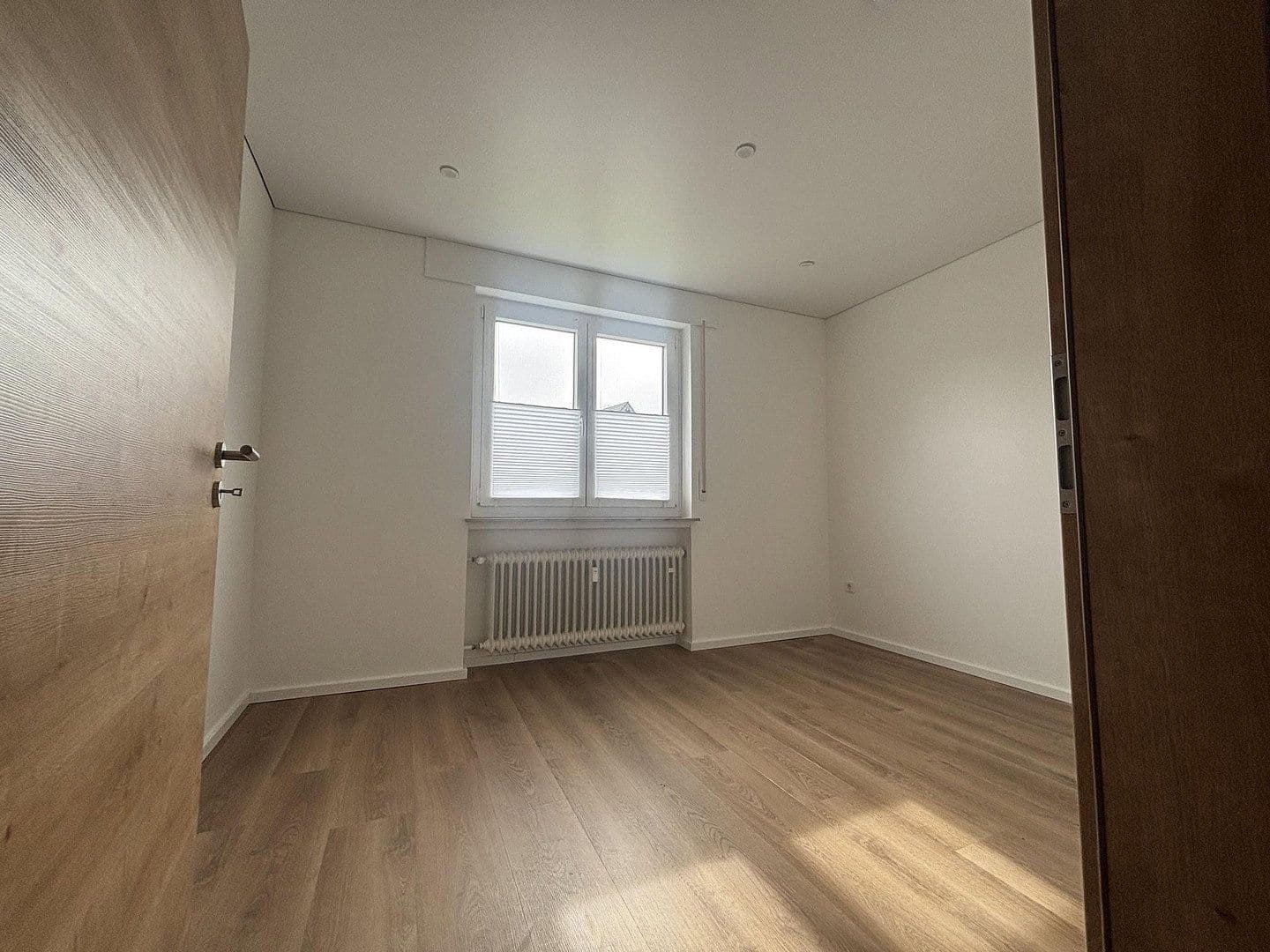 Prenájom bytu 3-izbový 120 m², Neustadt (Wied), Porýnie-Falcko Prenájom bytu 3-izbový 120 m², Neustadt (Wied), Porýnie-Falcko