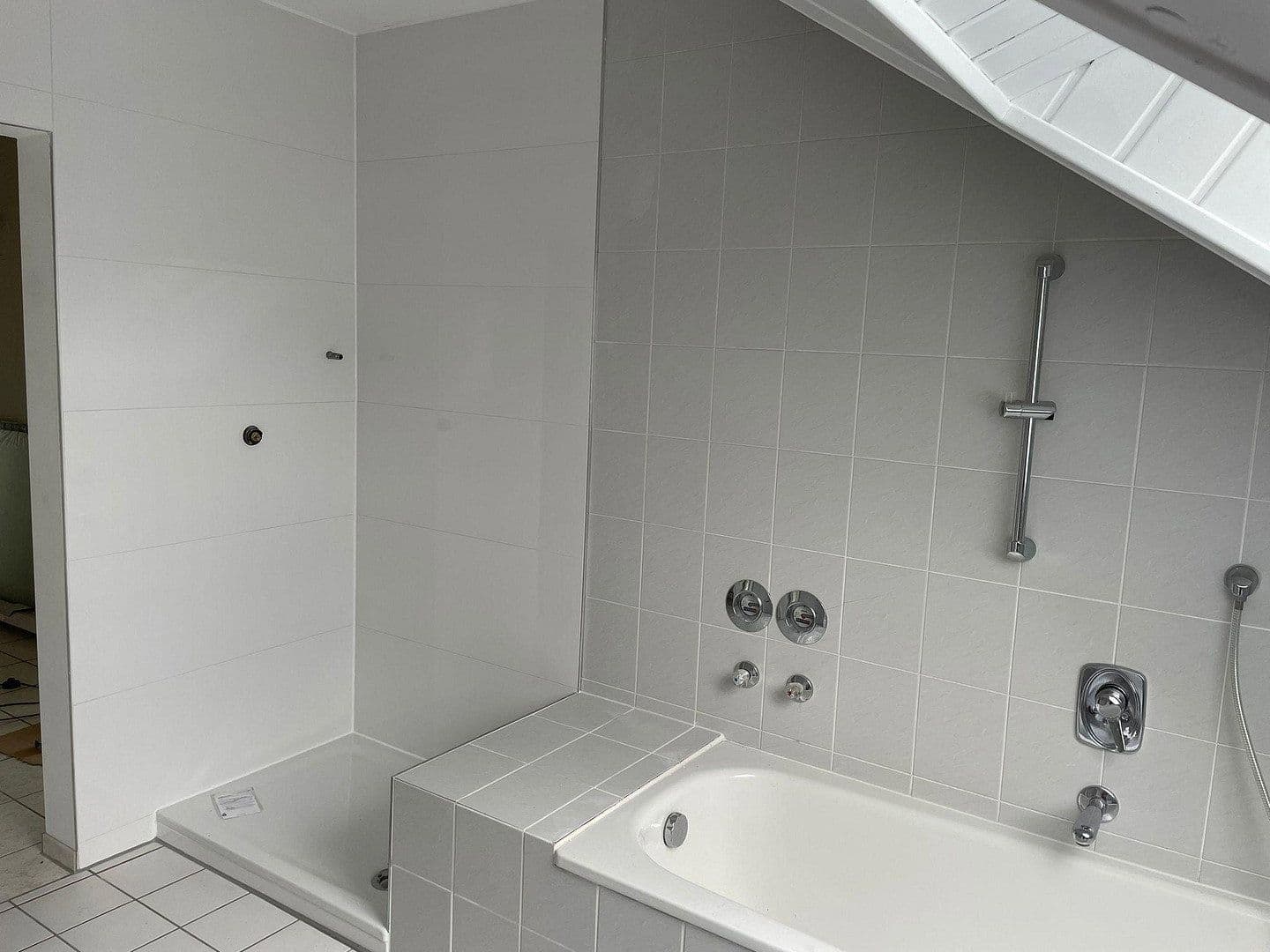 Prenájom bytu 3-izbový 115 m², Karlstein am Main, Bavorsko Prenájom bytu 3-izbový 115 m², Karlstein am Main, Bavorsko