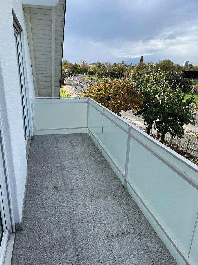 Prenájom bytu 3-izbový 115 m², Karlstein am Main, Bavorsko Prenájom bytu 3-izbový 115 m², Karlstein am Main, Bavorsko