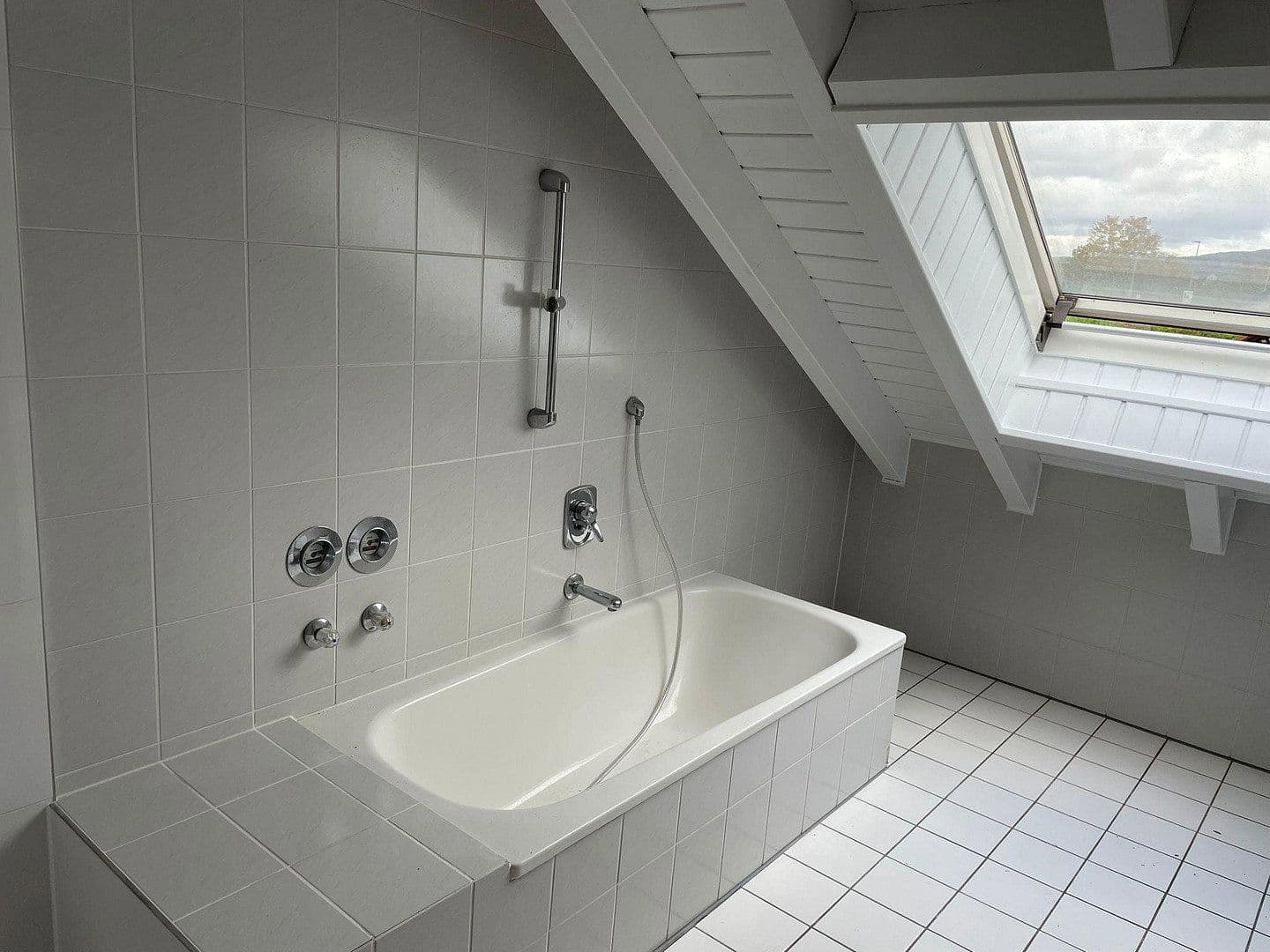 Prenájom bytu 3-izbový 115 m², Karlstein am Main, Bavorsko Prenájom bytu 3-izbový 115 m², Karlstein am Main, Bavorsko