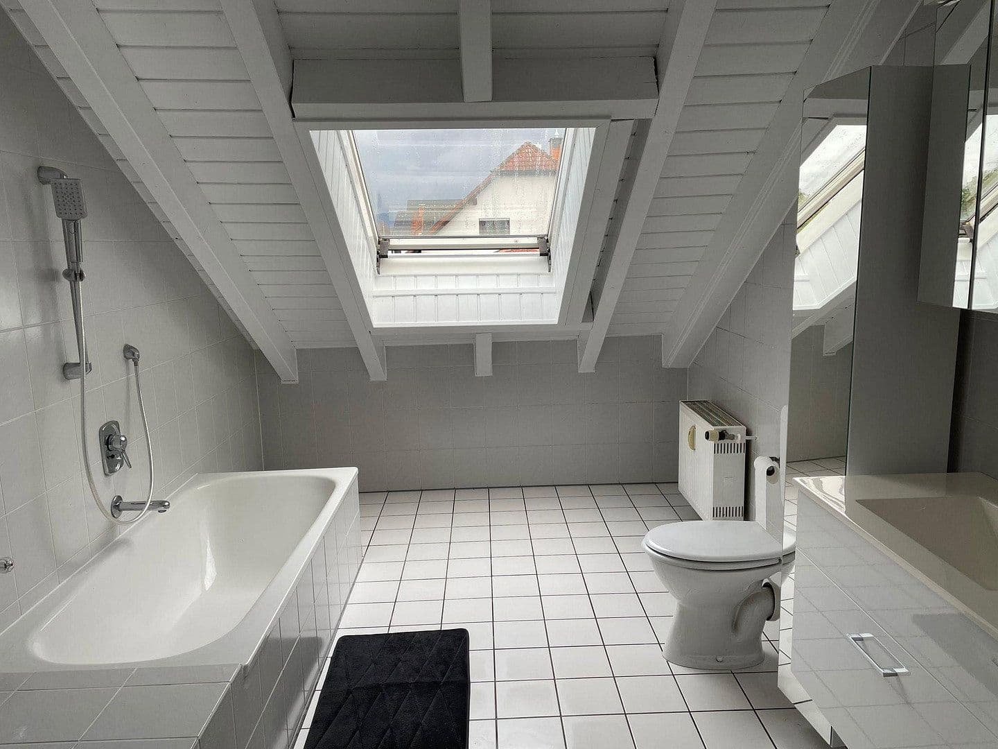 Prenájom bytu 3-izbový 115 m², Karlstein am Main, Bavorsko Prenájom bytu 3-izbový 115 m², Karlstein am Main, Bavorsko