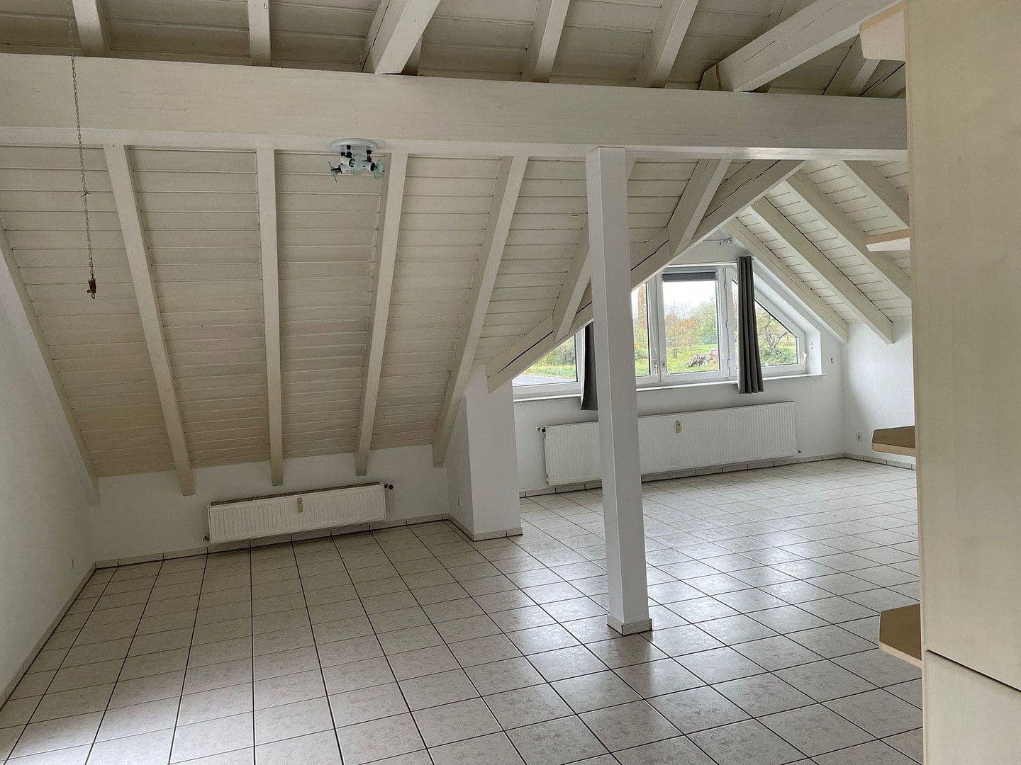 Prenájom bytu 3-izbový 115 m², Karlstein am Main, Bavorsko Prenájom bytu 3-izbový 115 m², Karlstein am Main, Bavorsko