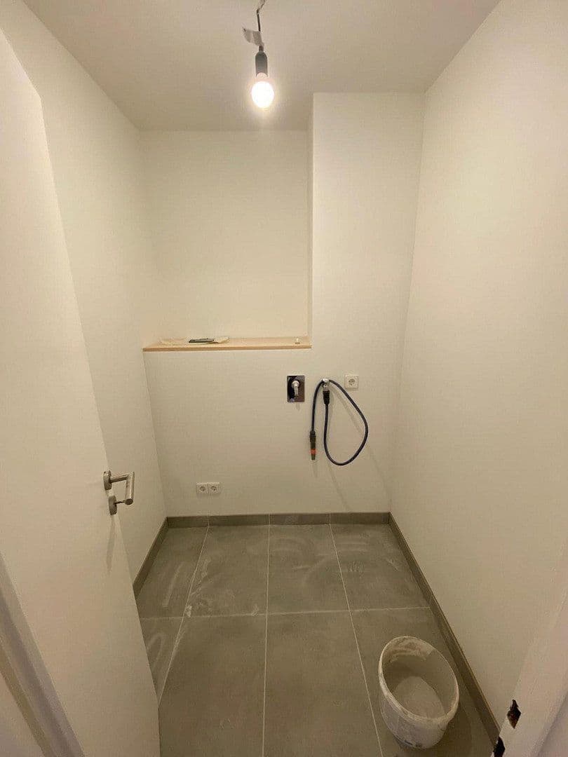 Prenájom bytu 4-izbový 98 m², Saarstraße 2, Lahr/Schwarzwald, Bádensko-Wurttembersko Prenájom bytu 4-izbový 98 m², Saarstraße 2, Lahr/Schwarzwald, Bádensko-Wurttembersko