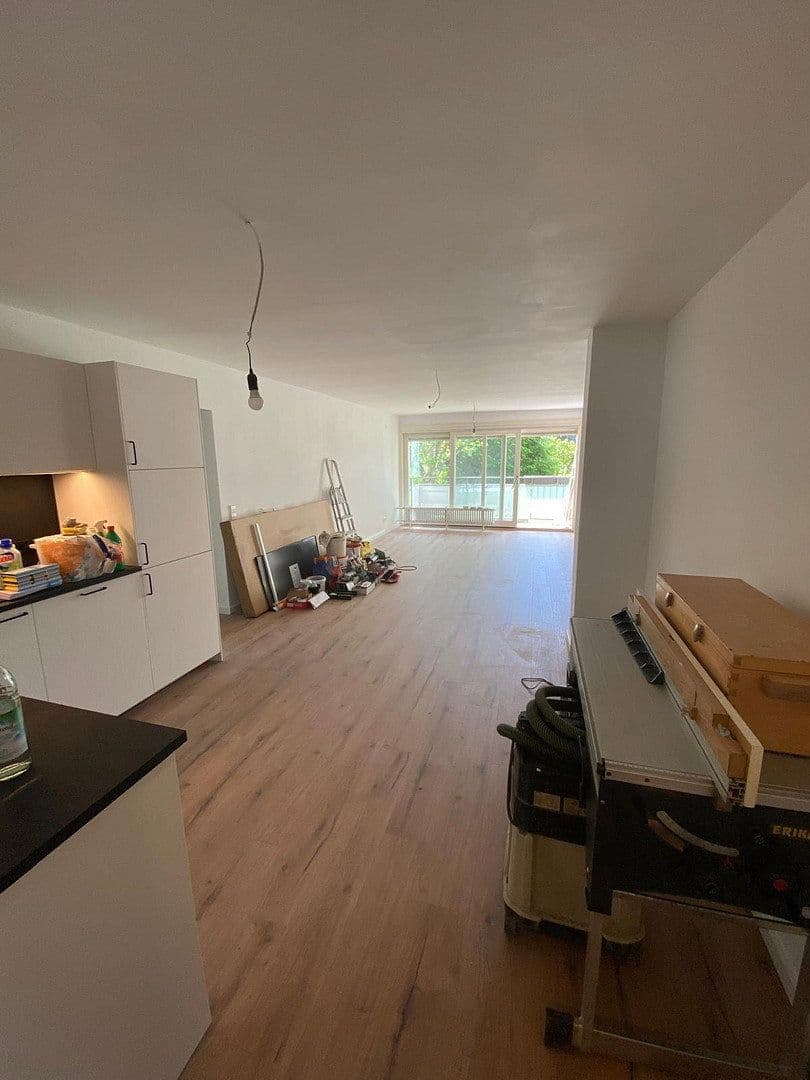 Prenájom bytu 4-izbový 98 m², Saarstraße 2, Lahr/Schwarzwald, Bádensko-Wurttembersko Prenájom bytu 4-izbový 98 m², Saarstraße 2, Lahr/Schwarzwald, Bádensko-Wurttembersko