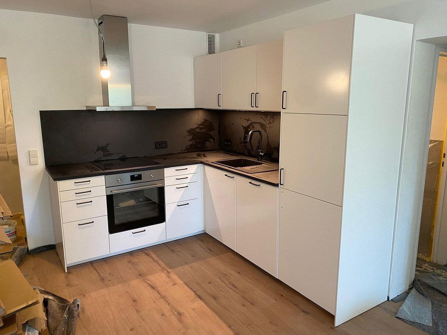 Prenájom bytu 4-izbový 98 m², Saarstraße 2, Lahr/Schwarzwald, Bádensko-Wurttembersko Prenájom bytu 4-izbový 98 m², Saarstraße 2, Lahr/Schwarzwald, Bádensko-Wurttembersko