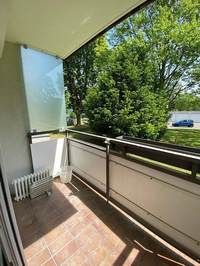 Prenájom bytu 4-izbový 98 m², Saarstraße 2, Lahr/Schwarzwald, Bádensko-Wurttembersko Prenájom bytu 4-izbový 98 m², Saarstraße 2, Lahr/Schwarzwald, Bádensko-Wurttembersko