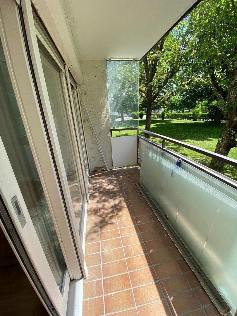 Prenájom bytu 4-izbový 98 m², Saarstraße 2, Lahr/Schwarzwald, Bádensko-Wurttembersko Prenájom bytu 4-izbový 98 m², Saarstraße 2, Lahr/Schwarzwald, Bádensko-Wurttembersko