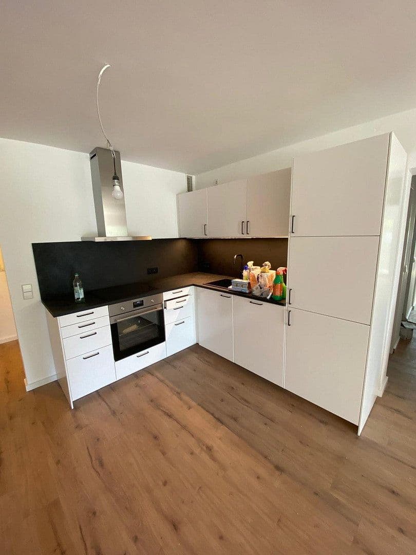 Prenájom bytu 4-izbový 98 m², Saarstraße 2, Lahr/Schwarzwald, Bádensko-Wurttembersko Prenájom bytu 4-izbový 98 m², Saarstraße 2, Lahr/Schwarzwald, Bádensko-Wurttembersko