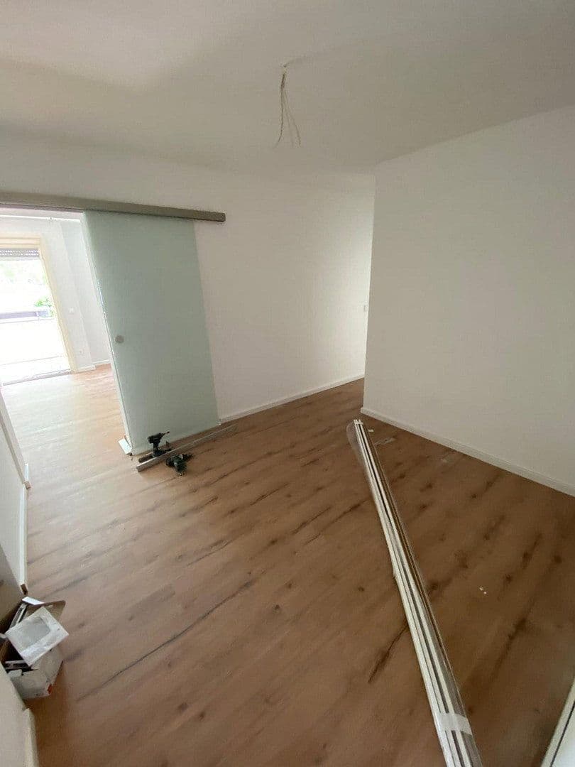 Prenájom bytu 4-izbový 98 m², Saarstraße 2, Lahr/Schwarzwald, Bádensko-Wurttembersko Prenájom bytu 4-izbový 98 m², Saarstraße 2, Lahr/Schwarzwald, Bádensko-Wurttembersko