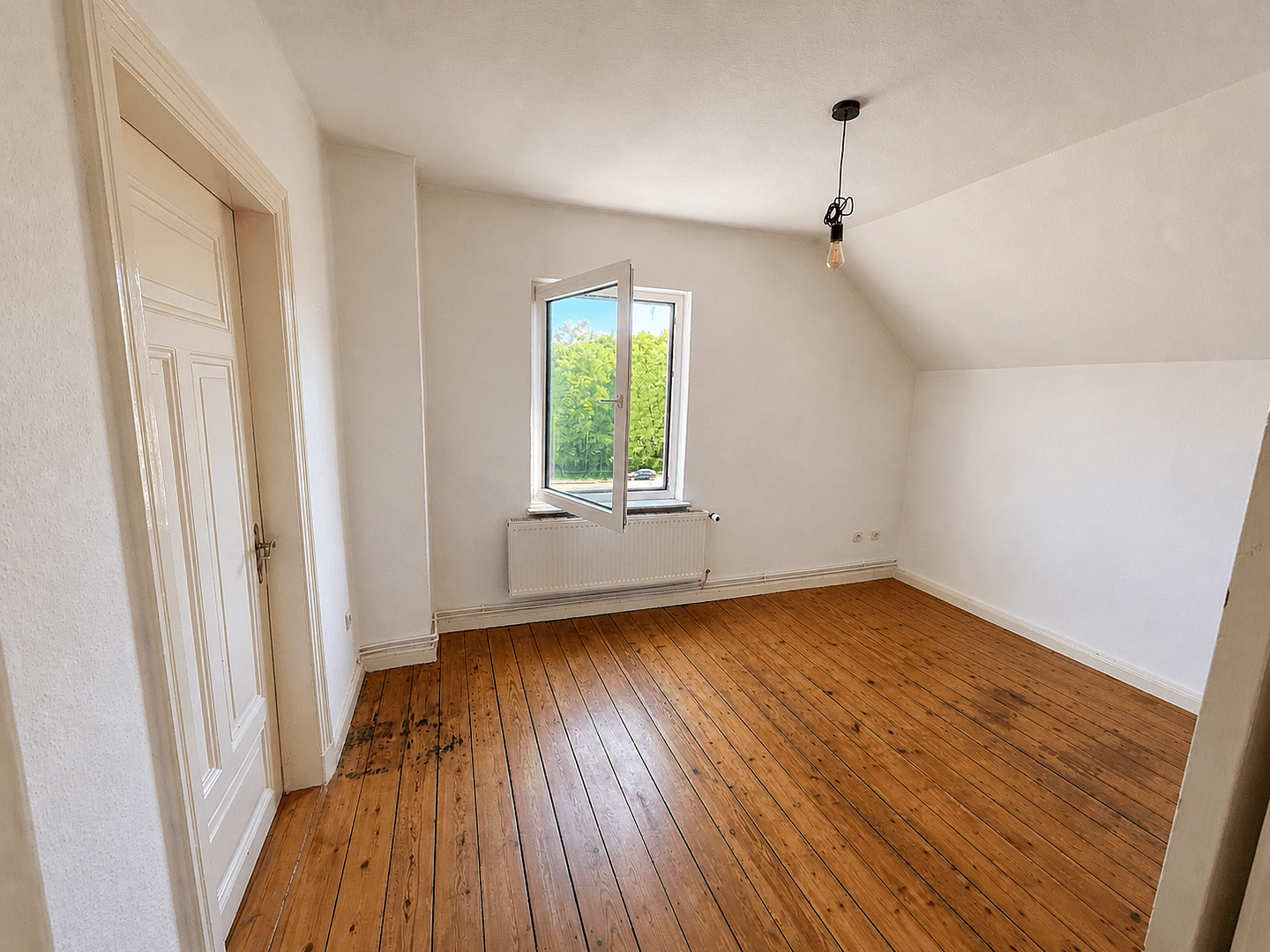 Prenájom bytu 2-izbový 69 m², Kiel, Šlezvicko-Holštajnsko Prenájom bytu 2-izbový 69 m², Kiel, Šlezvicko-Holštajnsko