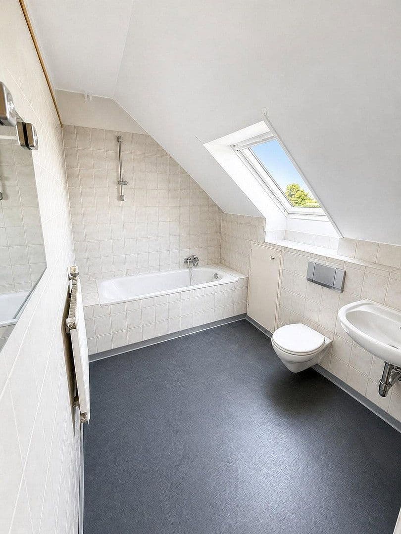 Prenájom bytu 2-izbový 69 m², Kiel, Šlezvicko-Holštajnsko Prenájom bytu 2-izbový 69 m², Kiel, Šlezvicko-Holštajnsko