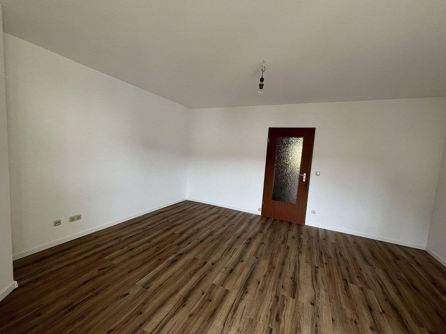 Prenájom bytu 2-izbový 54 m², Nürnberg, Bavorsko Prenájom bytu 2-izbový 54 m², Nürnberg, Bavorsko