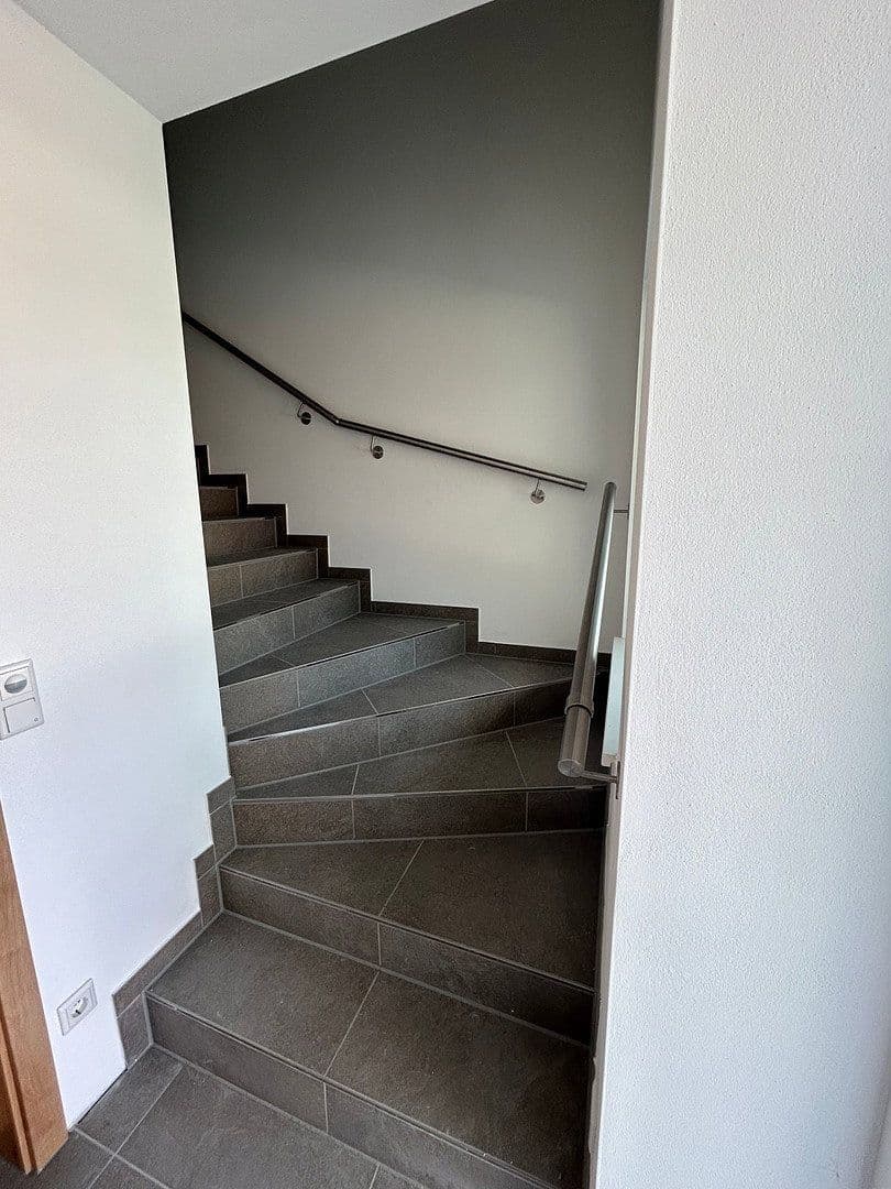 Prenájom kancelárie 456 m², Glanegger Straße, Grödig, Salzbursko Prenájom kancelárie 456 m², Glanegger Straße, Grödig, Salzbursko