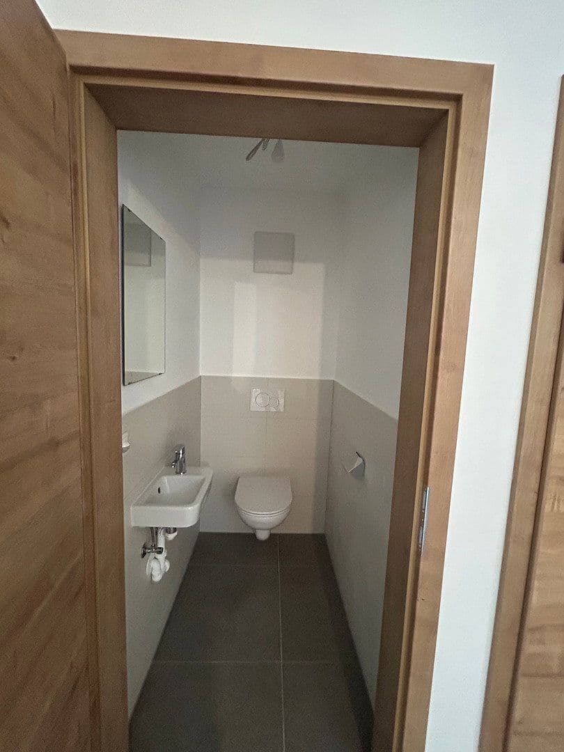 Prenájom kancelárie 456 m², Glanegger Straße, Grödig, Salzbursko Prenájom kancelárie 456 m², Glanegger Straße, Grödig, Salzbursko