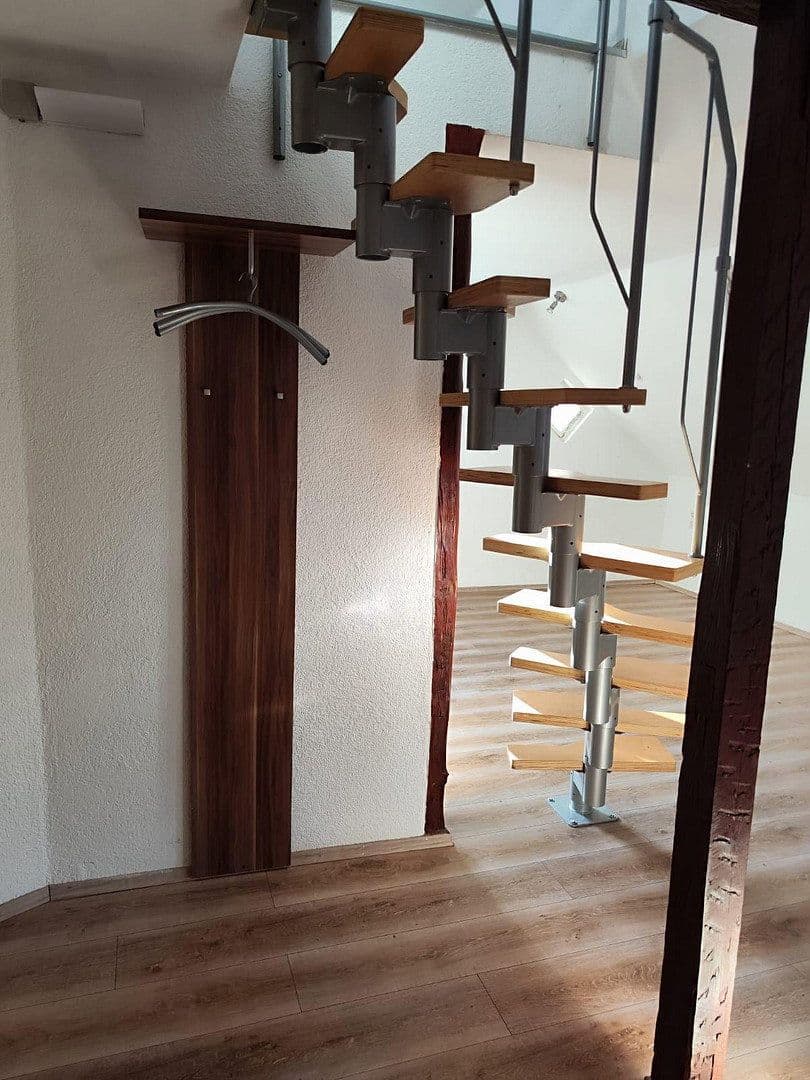 Prenájom bytu 2-izbový 50 m², Bad Urach, Bádensko-Wurttembersko Prenájom bytu 2-izbový 50 m², Bad Urach, Bádensko-Wurttembersko