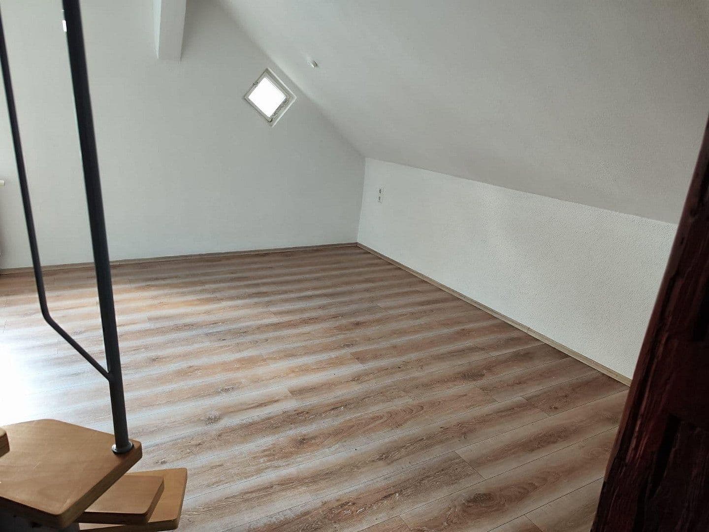 Prenájom bytu 2-izbový 50 m², Bad Urach, Bádensko-Wurttembersko Prenájom bytu 2-izbový 50 m², Bad Urach, Bádensko-Wurttembersko