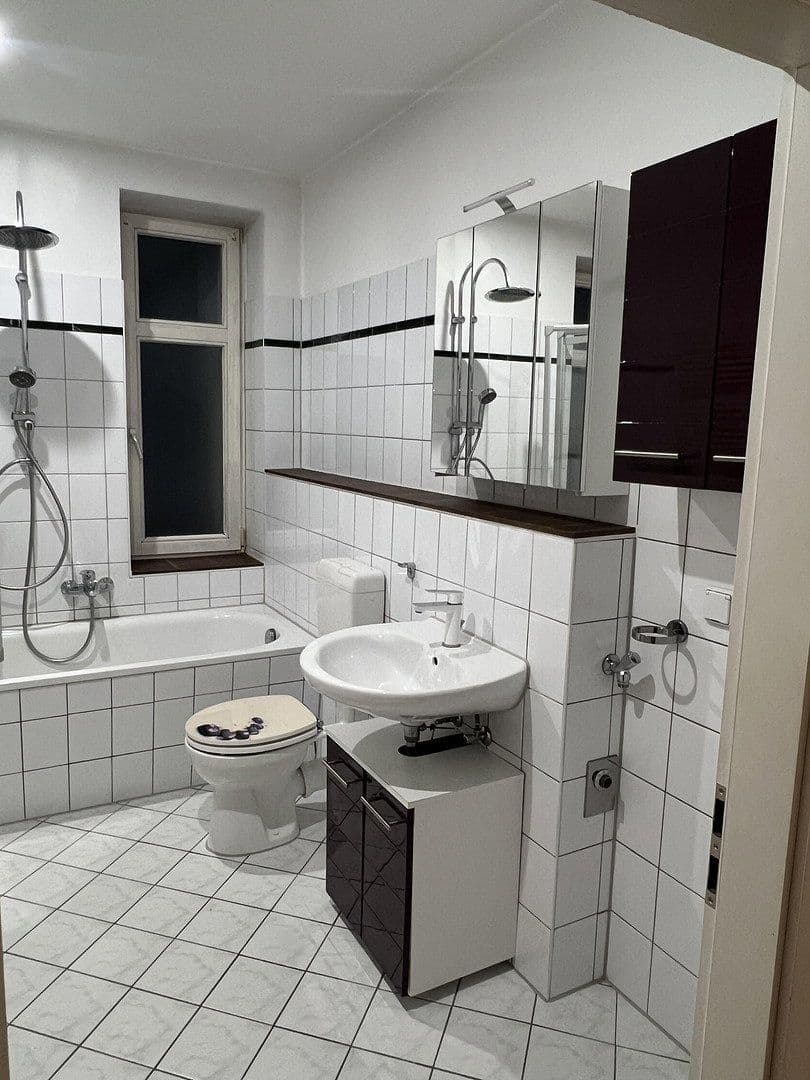 Prenájom bytu 2-izbový 52 m², Berlin - Treptow, Berlín Prenájom bytu 2-izbový 52 m², Berlin - Treptow, Berlín