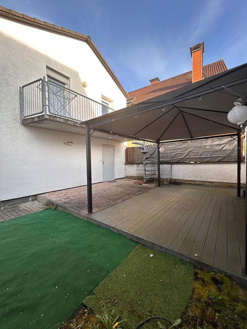 Predaj domu 153 m², pozemek 245 m², Georg-Fröba-Straße 16, Alsbach-Hähnlein, Hesensko Predaj domu 153 m², pozemek 245 m², Georg-Fröba-Straße 16, Alsbach-Hähnlein, Hesensko