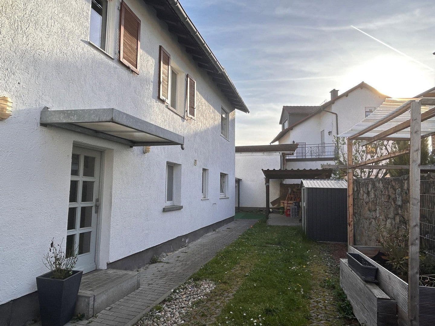 Predaj domu 153 m², pozemek 245 m², Georg-Fröba-Straße 16, Alsbach-Hähnlein, Hesensko Predaj domu 153 m², pozemek 245 m², Georg-Fröba-Straße 16, Alsbach-Hähnlein, Hesensko