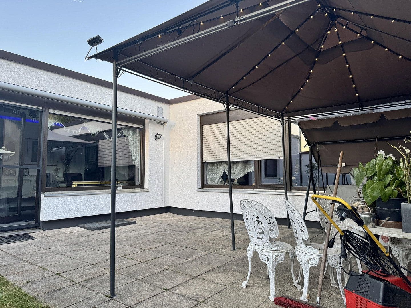 Predaj domu 154 m², pozemek 254 m², Walther-Rathnau-Straße 31, Pforzheim, Bádensko-Wurttembersko Predaj domu 154 m², pozemek 254 m², Walther-Rathnau-Straße 31, Pforzheim, Bádensko-Wurttembersko