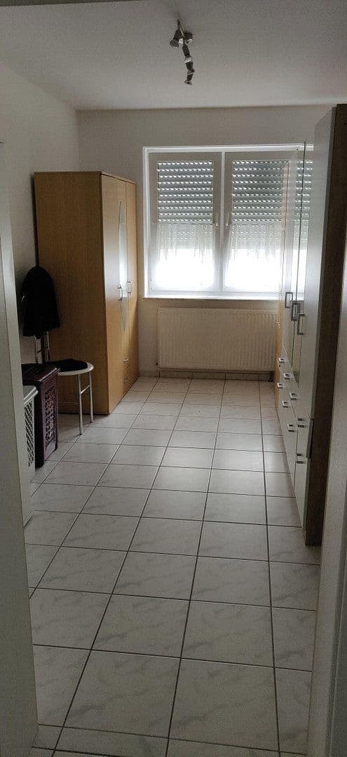 Prenájom bytu 4-izbový 109 m², Rheinbach, Severné Porýnie - Westfálsko Prenájom bytu 4-izbový 109 m², Rheinbach, Severné Porýnie - Westfálsko