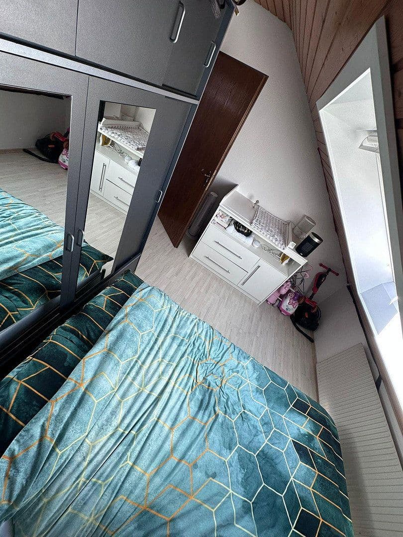 Prenájom bytu 3-izbový 65 m², Schwäbisch Gmünd, Bádensko-Wurttembersko Prenájom bytu 3-izbový 65 m², Schwäbisch Gmünd, Bádensko-Wurttembersko