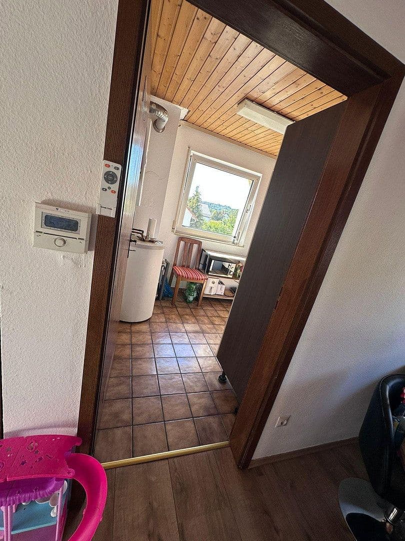 Prenájom bytu 3-izbový 65 m², Schwäbisch Gmünd, Bádensko-Wurttembersko Prenájom bytu 3-izbový 65 m², Schwäbisch Gmünd, Bádensko-Wurttembersko