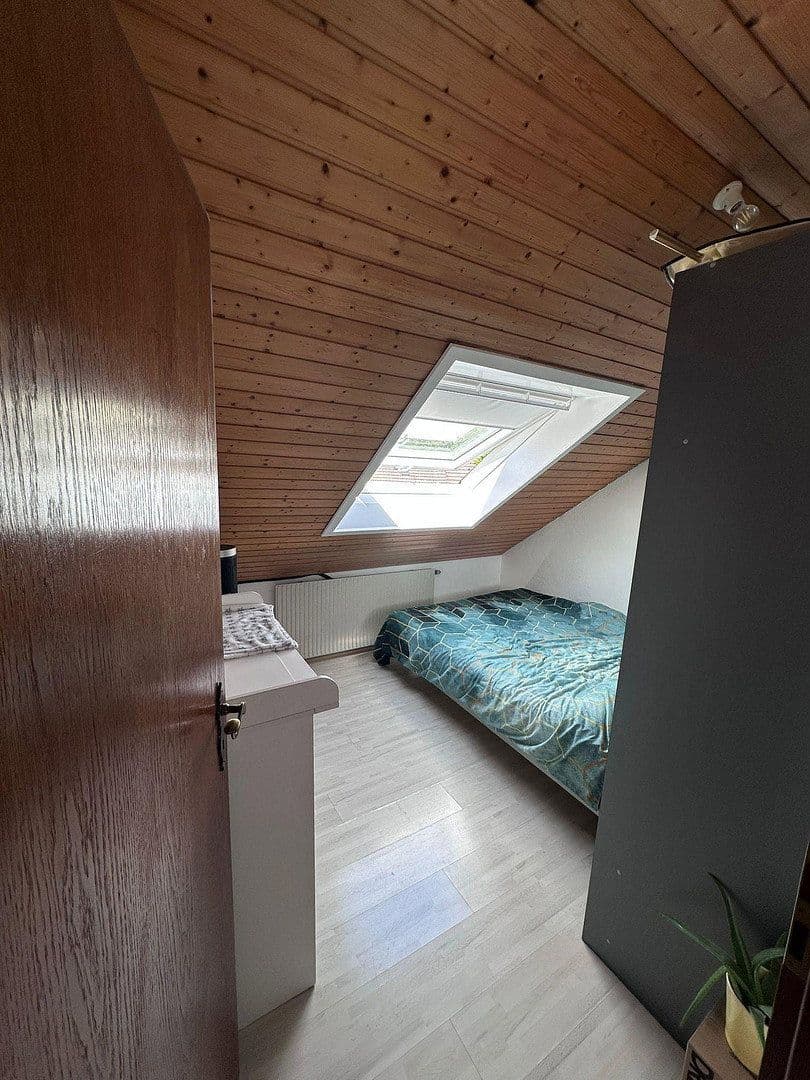 Prenájom bytu 3-izbový 65 m², Schwäbisch Gmünd, Bádensko-Wurttembersko Prenájom bytu 3-izbový 65 m², Schwäbisch Gmünd, Bádensko-Wurttembersko