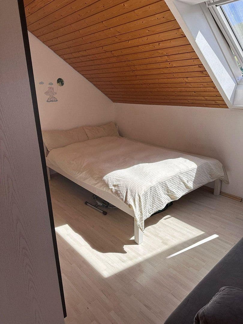 Prenájom bytu 3-izbový 65 m², Schwäbisch Gmünd, Bádensko-Wurttembersko Prenájom bytu 3-izbový 65 m², Schwäbisch Gmünd, Bádensko-Wurttembersko