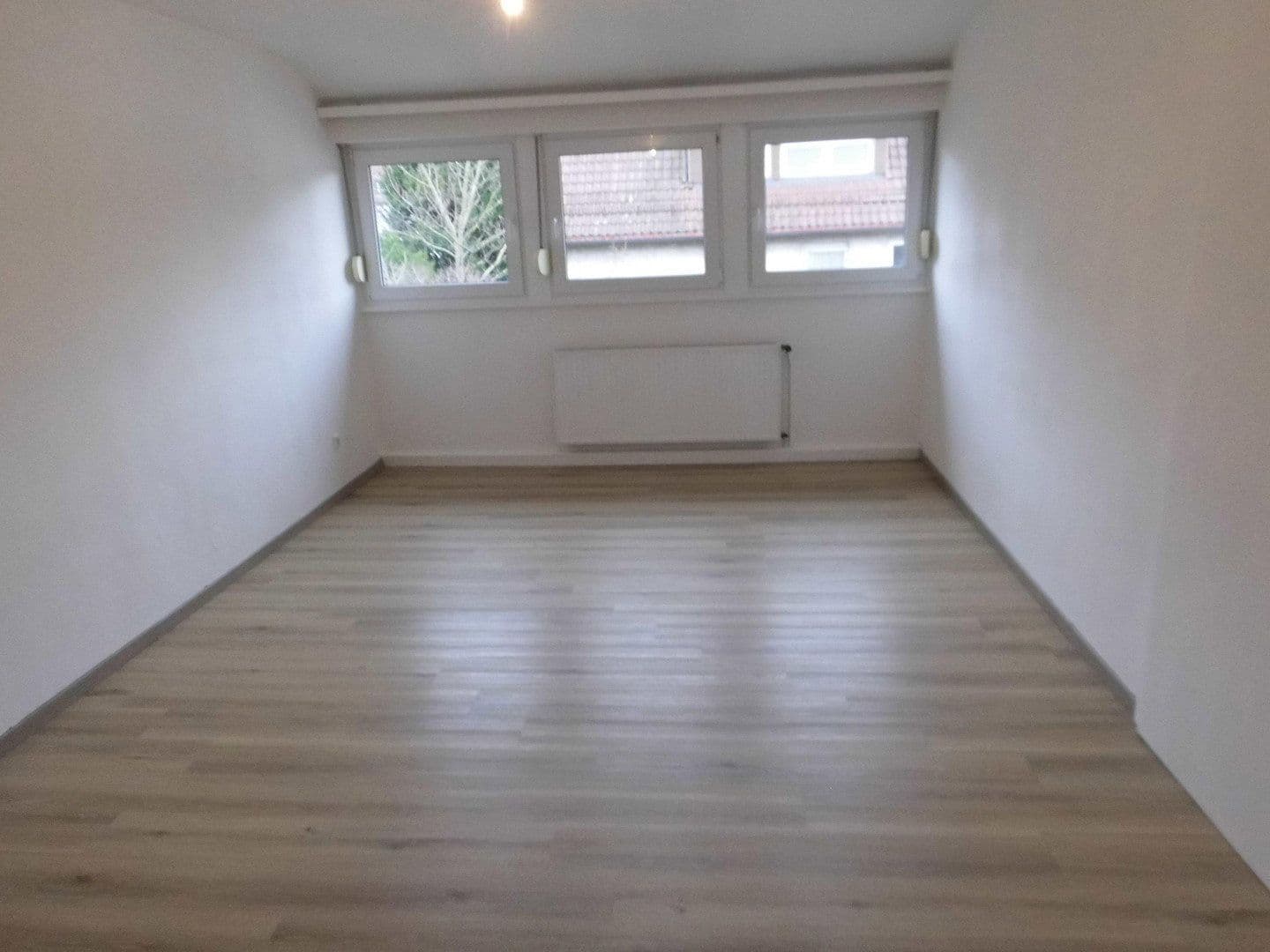 Predaj domu 327 m², pozemek 596 m², Stuttgart, Bádensko-Wurttembersko Predaj domu 327 m², pozemek 596 m², Stuttgart, Bádensko-Wurttembersko