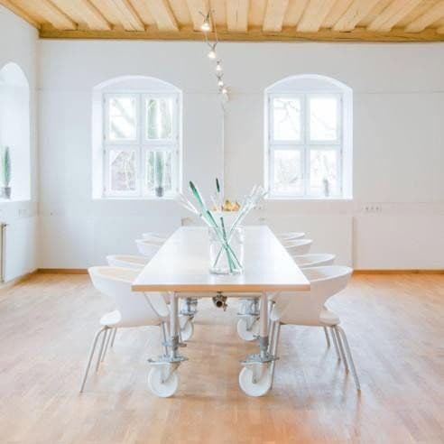 Predaj domu 835 m², pozemek 855 m², Hauptstraße 70, Feucht, Bavorsko Predaj domu 835 m², pozemek 855 m², Hauptstraße 70, Feucht, Bavorsko