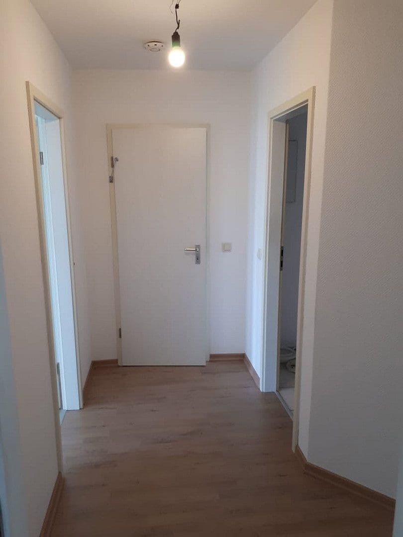 Prenájom bytu 3-izbový 102 m², Hattingerstr. 574, Bochum, Severné Porýnie - Westfálsko Prenájom bytu 3-izbový 102 m², Hattingerstr. 574, Bochum, Severné Porýnie - Westfálsko
