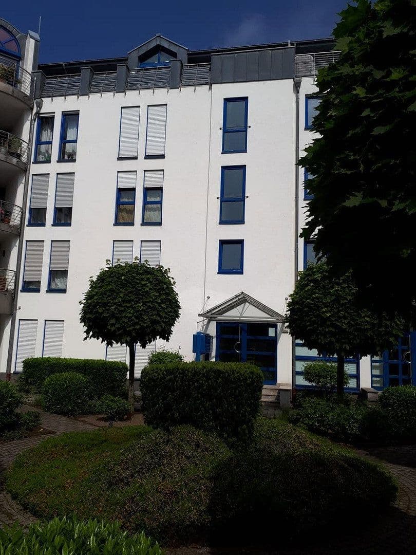 Prenájom bytu 3-izbový 102 m², Hattingerstr. 574, Bochum, Severné Porýnie - Westfálsko Prenájom bytu 3-izbový 102 m², Hattingerstr. 574, Bochum, Severné Porýnie - Westfálsko