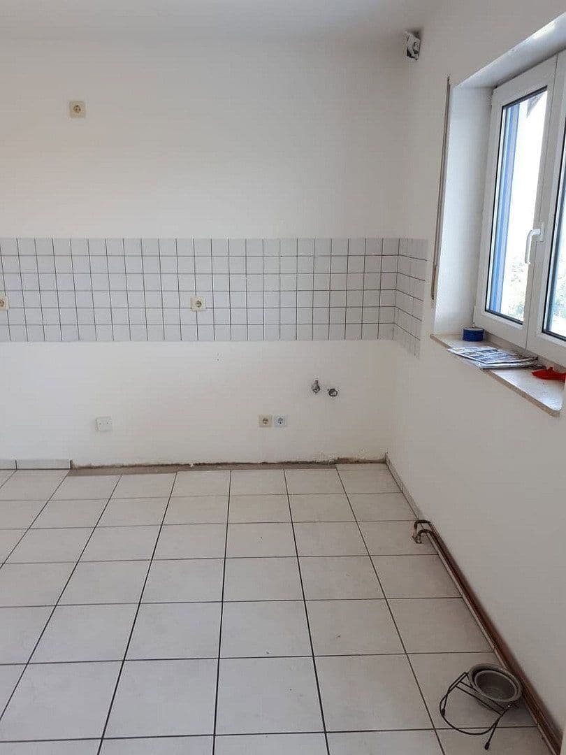 Prenájom bytu 3-izbový 102 m², Hattingerstr. 574, Bochum, Severné Porýnie - Westfálsko Prenájom bytu 3-izbový 102 m², Hattingerstr. 574, Bochum, Severné Porýnie - Westfálsko
