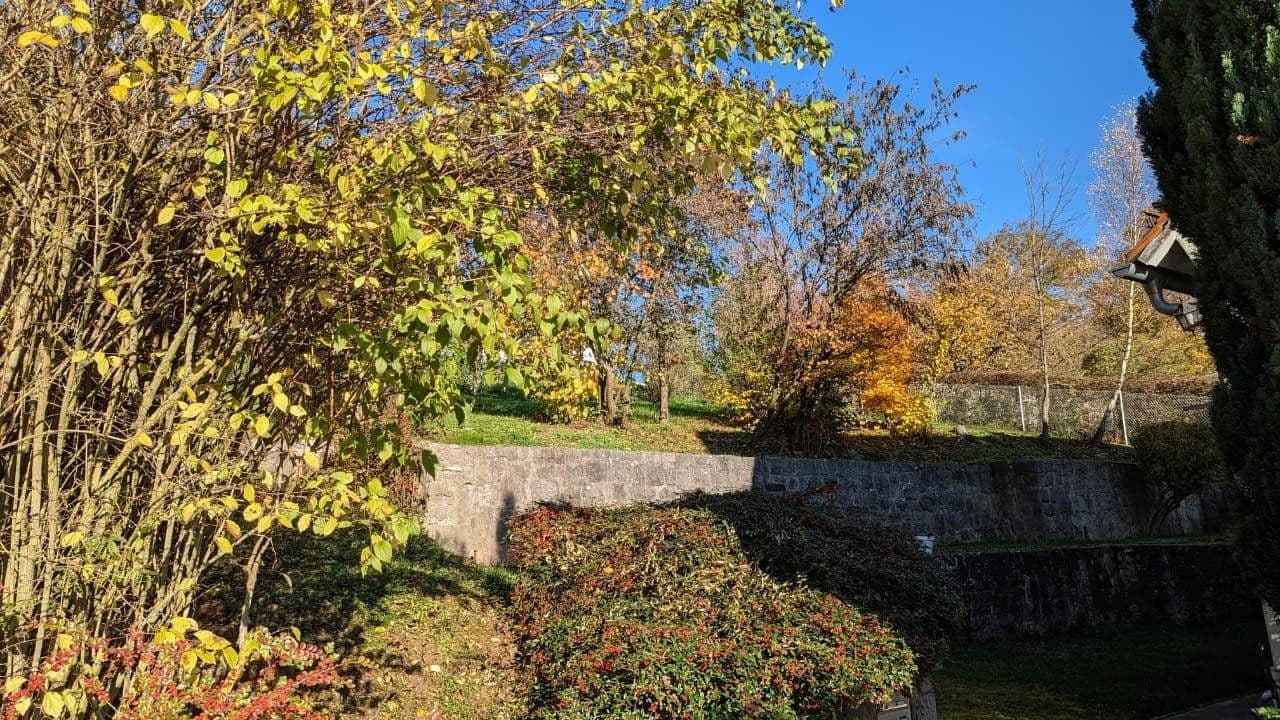 Predaj domu 223 m², pozemek 1.074 m², Bad Neustadt an der Saale, Bavorsko Predaj domu 223 m², pozemek 1.074 m², Bad Neustadt an der Saale, Bavorsko