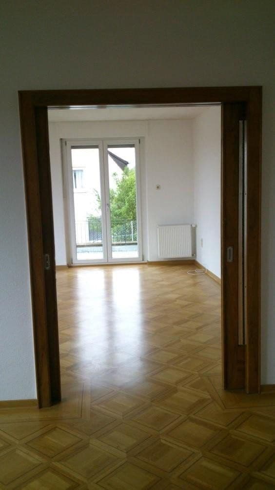 Predaj domu 223 m², pozemek 1.074 m², Bad Neustadt an der Saale, Bavorsko Predaj domu 223 m², pozemek 1.074 m², Bad Neustadt an der Saale, Bavorsko