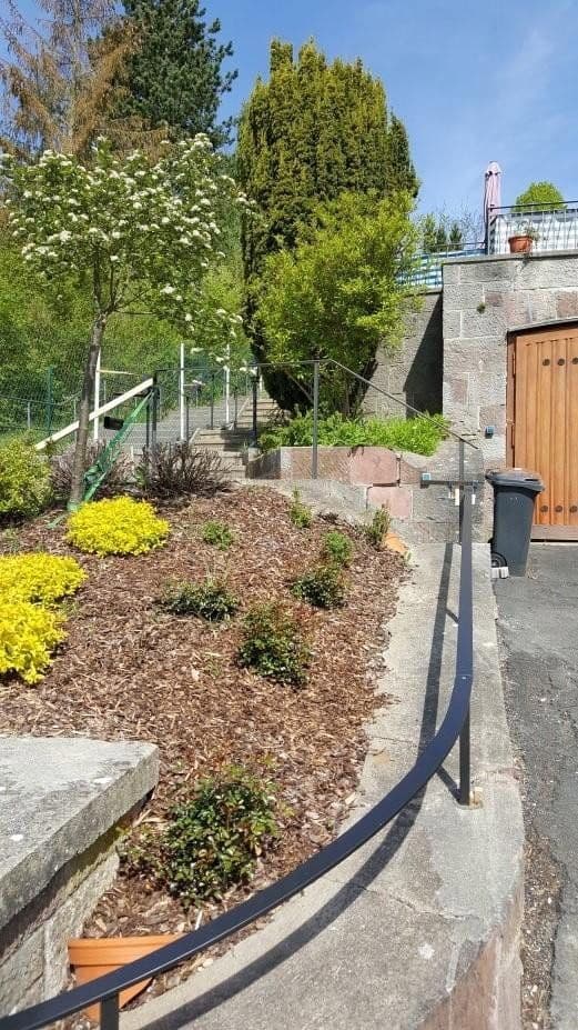 Predaj domu 223 m², pozemek 1.074 m², Bad Neustadt an der Saale, Bavorsko Predaj domu 223 m², pozemek 1.074 m², Bad Neustadt an der Saale, Bavorsko