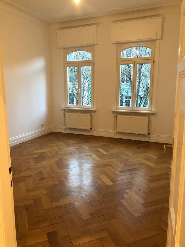 Prenájom bytu 5-izbový 125 m², Wiesbaden, Hesensko Prenájom bytu 5-izbový 125 m², Wiesbaden, Hesensko