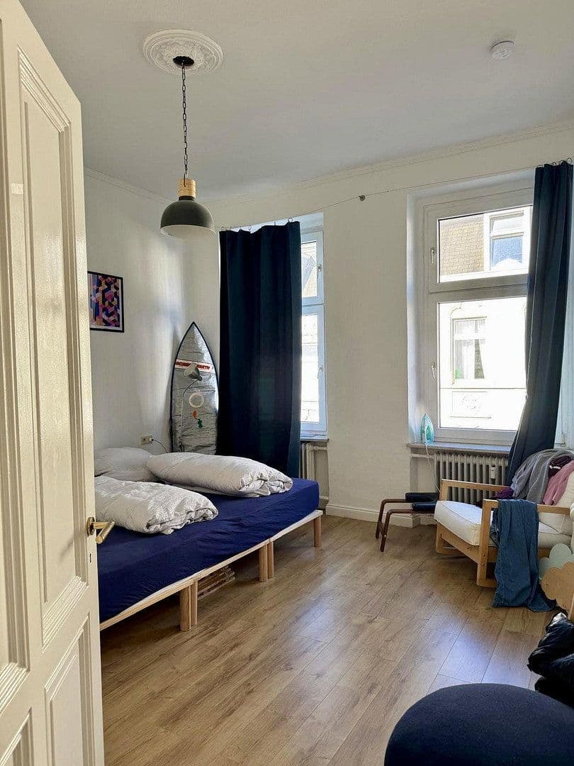 Prenájom bytu 4-izbový 100 m², Stieglitzstr., Wuppertal, Severné Porýnie - Westfálsko Prenájom bytu 4-izbový 100 m², Stieglitzstr., Wuppertal, Severné Porýnie - Westfálsko