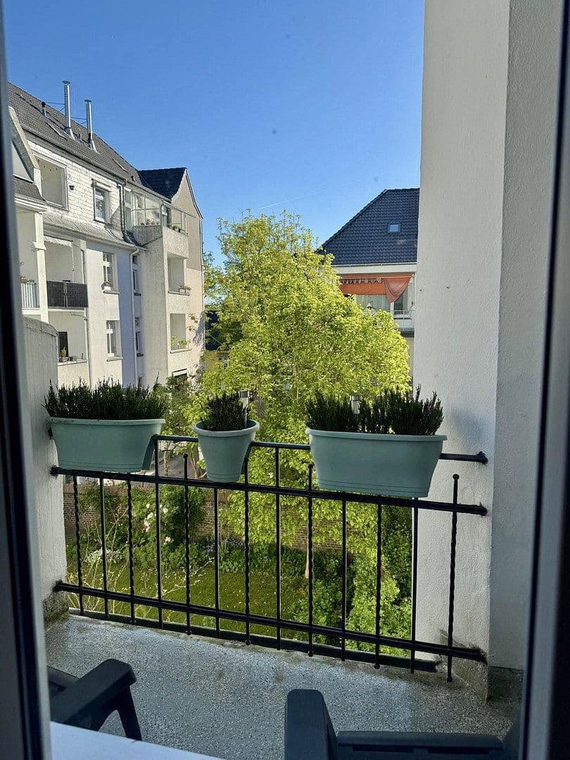 Prenájom bytu 4-izbový 100 m², Stieglitzstr., Wuppertal, Severné Porýnie - Westfálsko Prenájom bytu 4-izbový 100 m², Stieglitzstr., Wuppertal, Severné Porýnie - Westfálsko