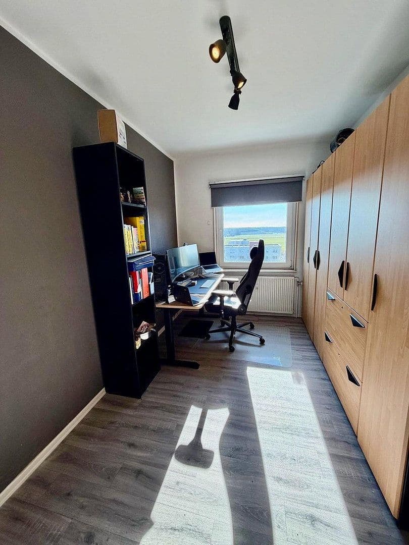Prenájom bytu 4-izbový 93 m², Berliner Ring 40, Burgdorf, Dolné Sasko Prenájom bytu 4-izbový 93 m², Berliner Ring 40, Burgdorf, Dolné Sasko