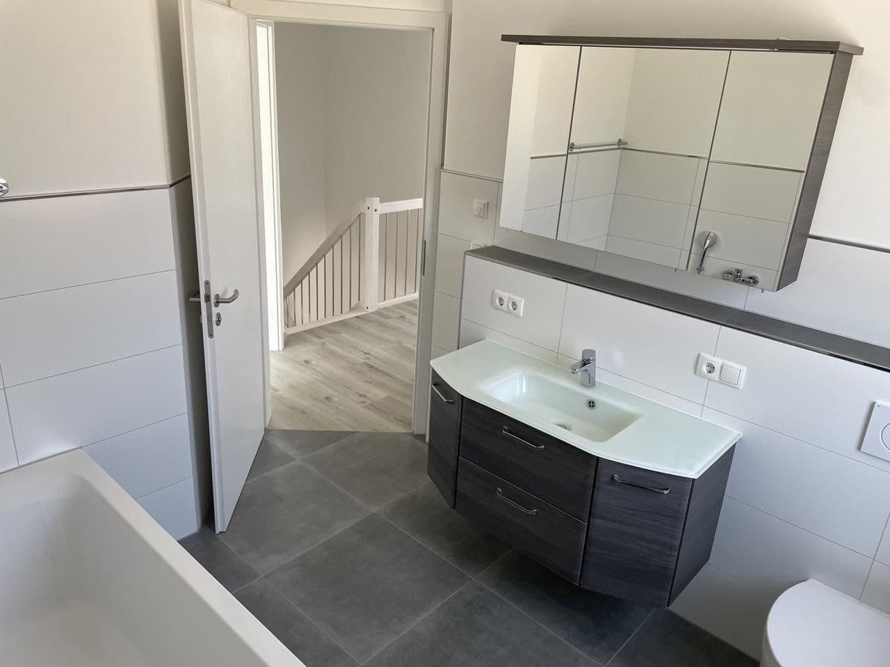 Predaj domu 130 m², pozemek 260 m², Litzendorf, Bavorsko Predaj domu 130 m², pozemek 260 m², Litzendorf, Bavorsko