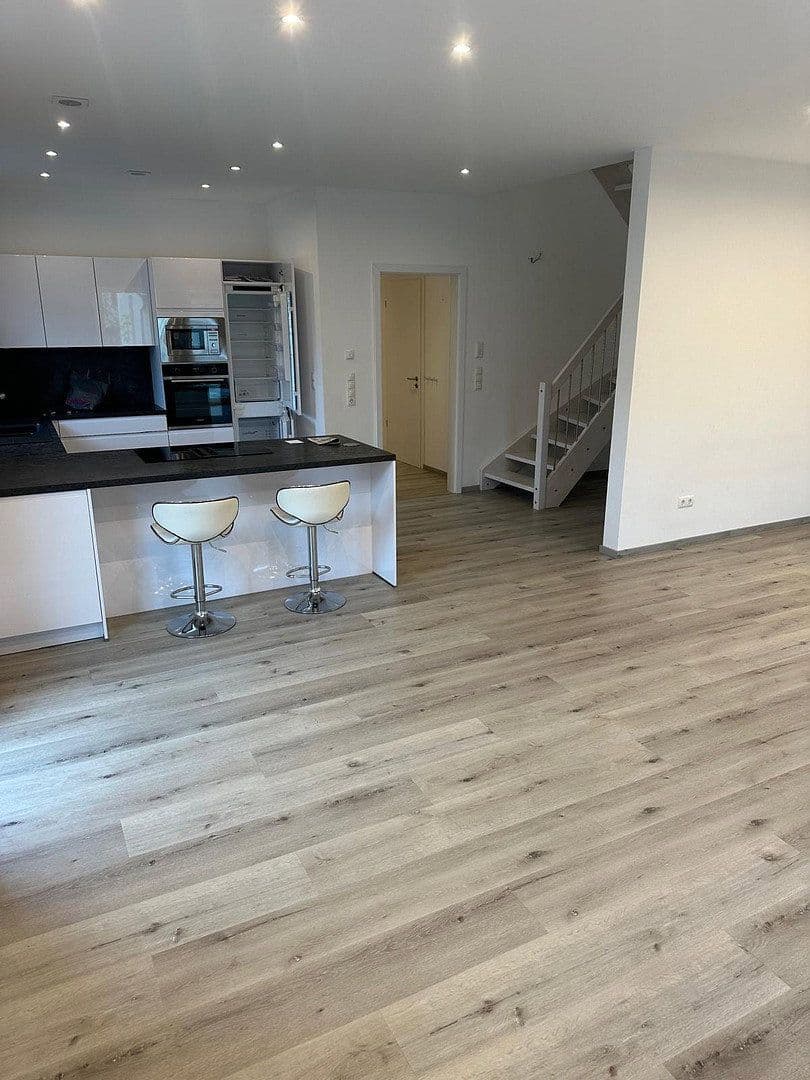 Predaj domu 130 m², pozemek 260 m², Litzendorf, Bavorsko Predaj domu 130 m², pozemek 260 m², Litzendorf, Bavorsko