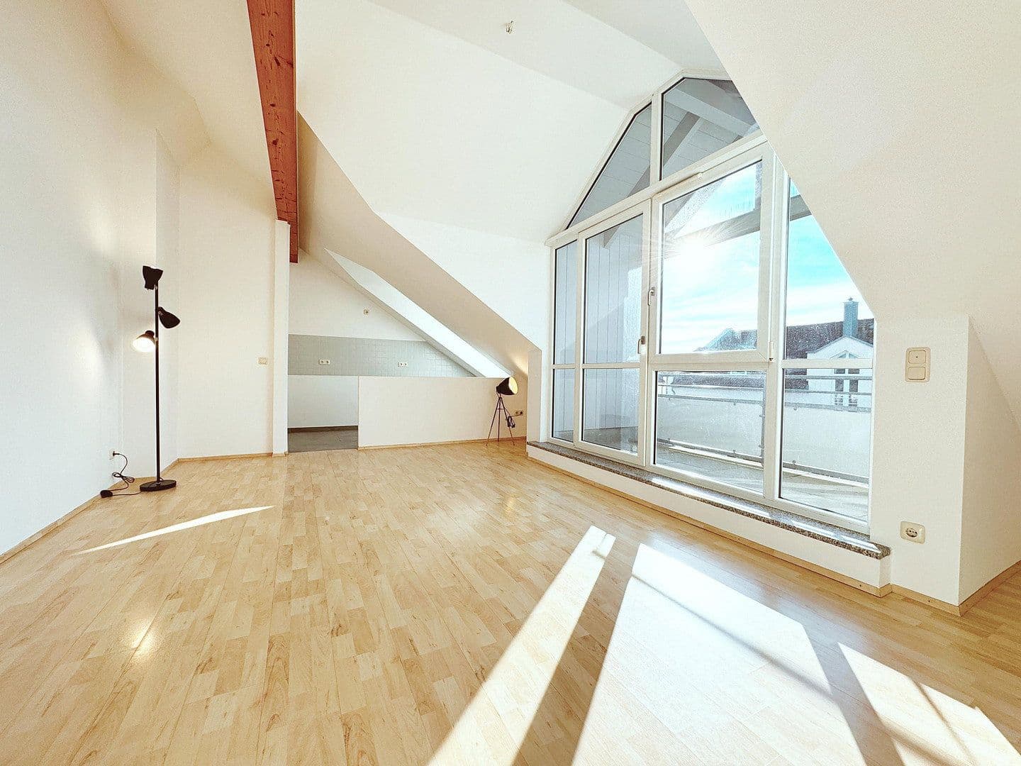 Prenájom bytu 2-izbový 51 m², Landsham bei Kirchheim, Bavorsko Prenájom bytu 2-izbový 51 m², Landsham bei Kirchheim, Bavorsko