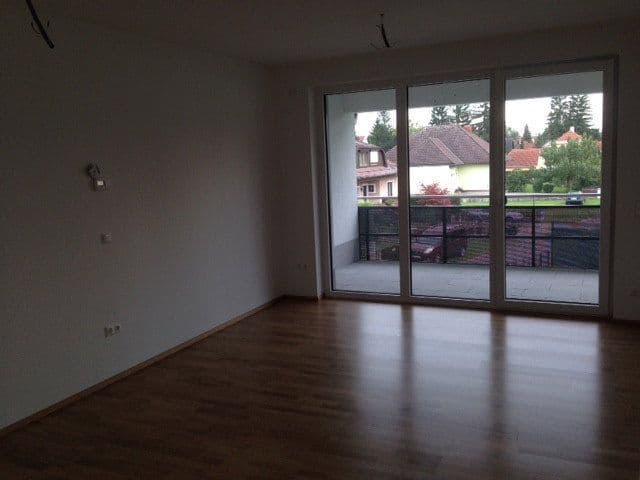Prenájom bytu 2-izbový 53 m², Jubiläumstraße 28, Großweikersdorf, Dolné Rakúsko Prenájom bytu 2-izbový 53 m², Jubiläumstraße 28, Großweikersdorf, Dolné Rakúsko