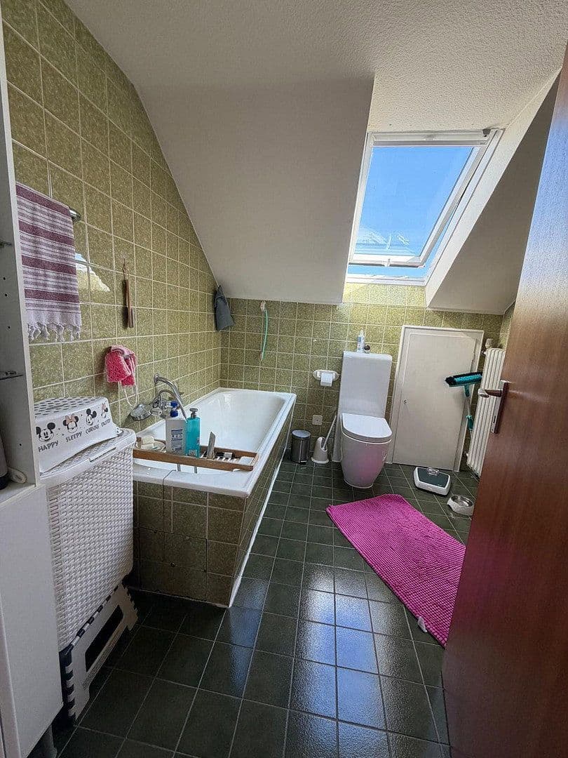 Prenájom domu 140 m², pozemek 290 m², Bubenreuth, Bavorsko Prenájom domu 140 m², pozemek 290 m², Bubenreuth, Bavorsko