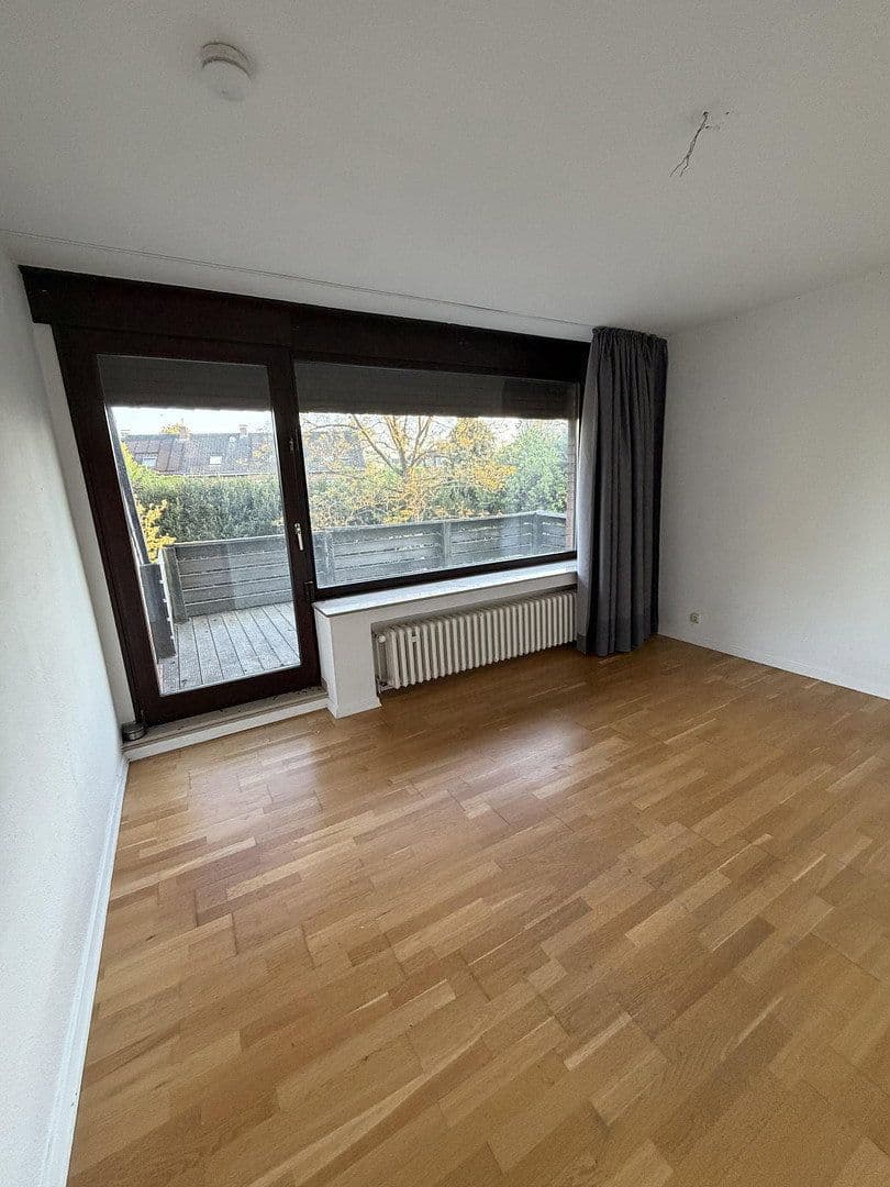 Predaj domu 337 m², pozemek 782 m², An der Lilie 33, Ratingen, Severné Porýnie - Westfálsko Predaj domu 337 m², pozemek 782 m², An der Lilie 33, Ratingen, Severné Porýnie - Westfálsko