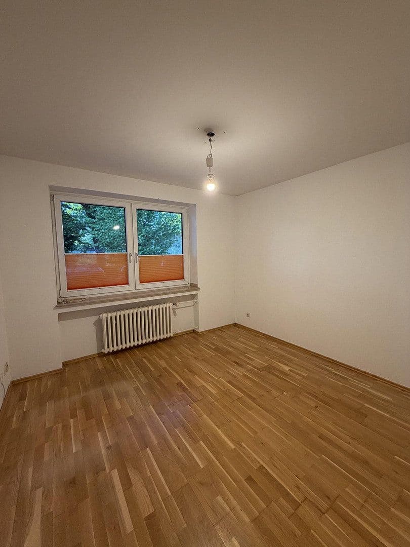 Predaj domu 337 m², pozemek 782 m², An der Lilie 33, Ratingen, Severné Porýnie - Westfálsko Predaj domu 337 m², pozemek 782 m², An der Lilie 33, Ratingen, Severné Porýnie - Westfálsko