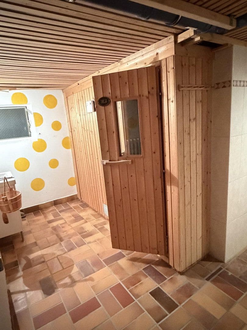 Predaj domu 337 m², pozemek 782 m², An der Lilie 33, Ratingen, Severné Porýnie - Westfálsko Predaj domu 337 m², pozemek 782 m², An der Lilie 33, Ratingen, Severné Porýnie - Westfálsko